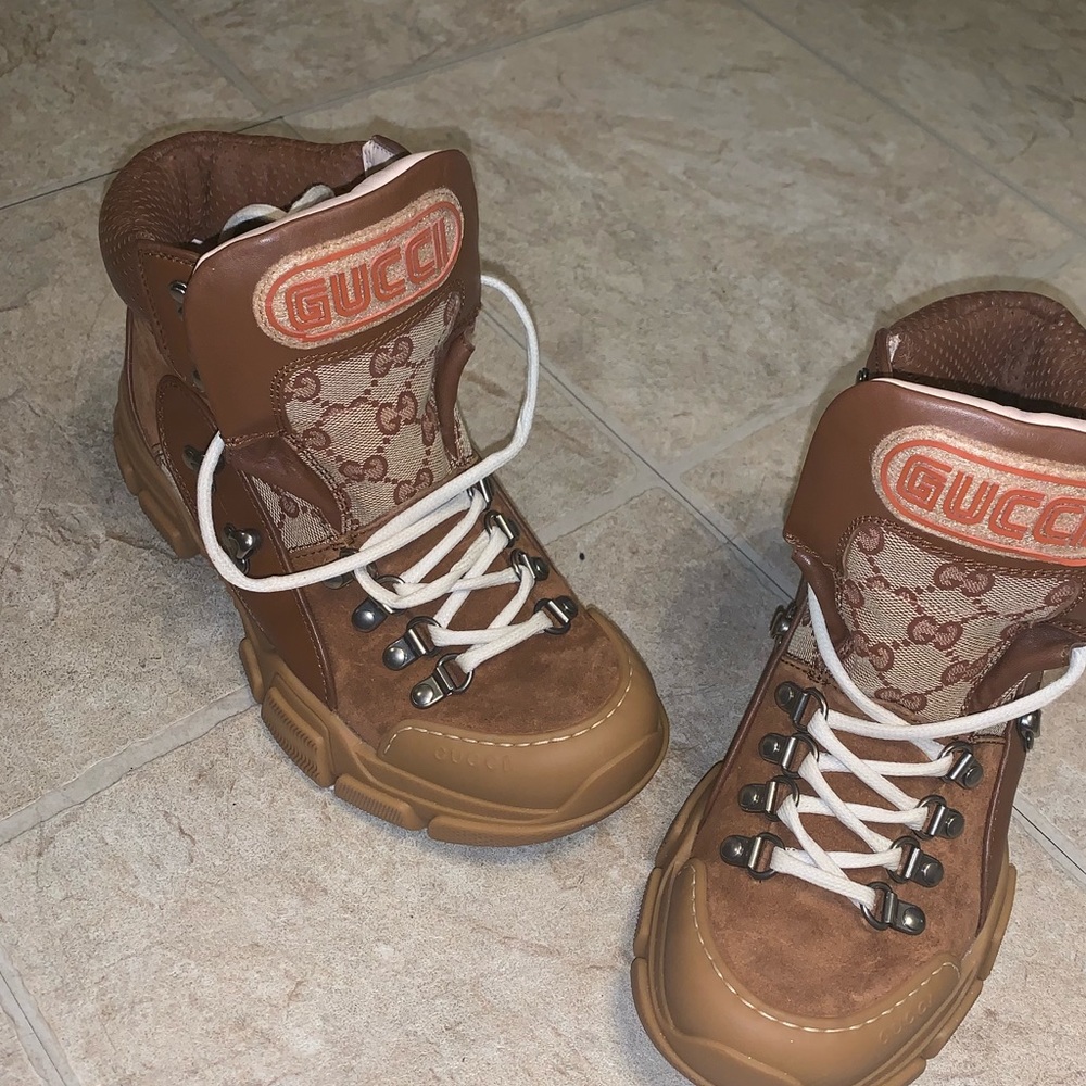 GUCCI WOMEN’S FLASHTREK TREKKING BOOTS